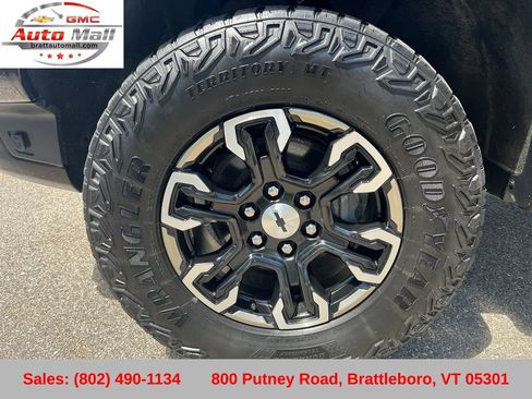 Used 2024 Chevrolet Silverado 1500 ZR2 w/ Technology Package AWD/4WD image 29