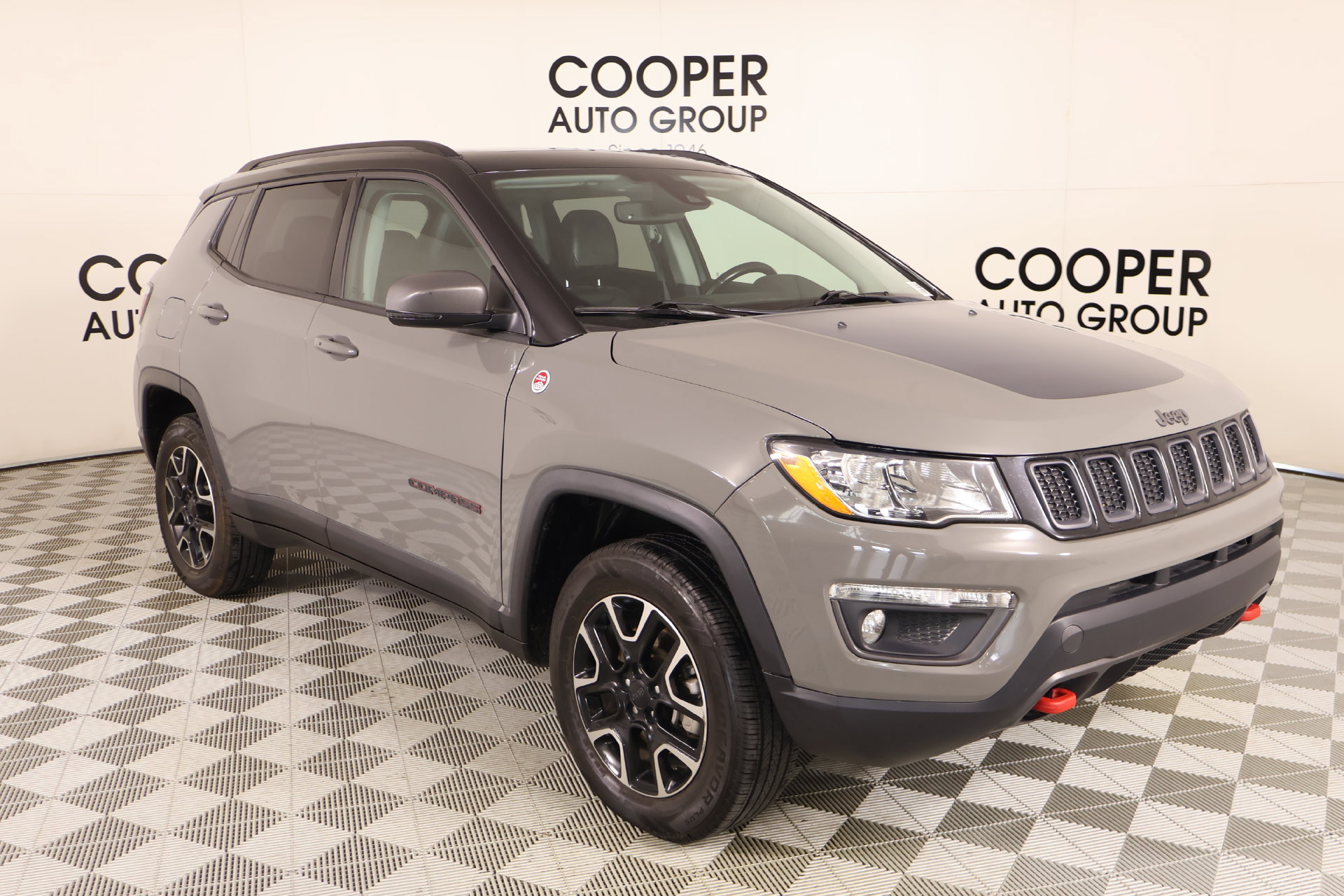 Used 2021 Jeep Compass Trailhawk w/ Sun and Sound Group AWD/4WD image 1