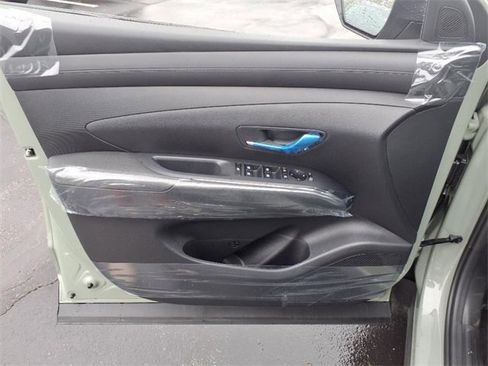 New 2025 Hyundai Santa Cruz SEL image 7