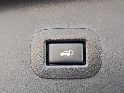 Used 2019 Nissan Armada SL w/ Premium Package RWD image 33