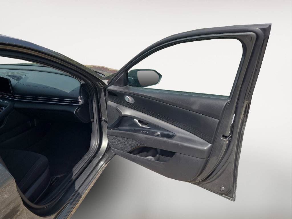 Used 2024 Hyundai Elantra SEL FWD image 22