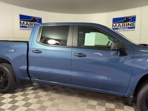 Used 2024 Chevrolet Silverado 1500 Custom image 3