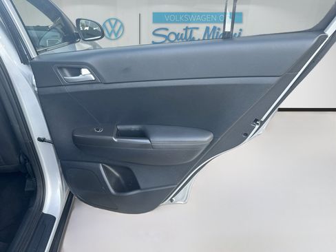 Used 2022 Kia Sportage LX FWD image 30