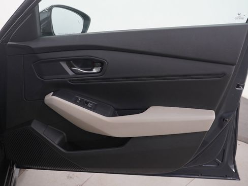 Used 2023 Honda Accord EX image 9