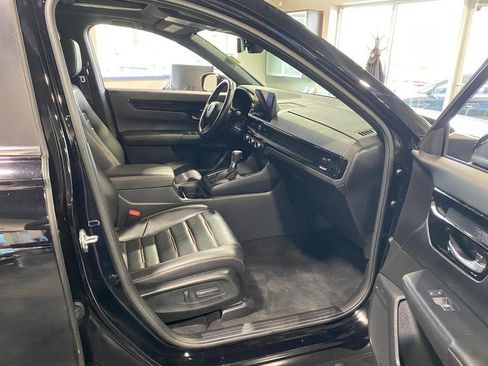 Used 2023 Honda CR-V Sport Touring image 17