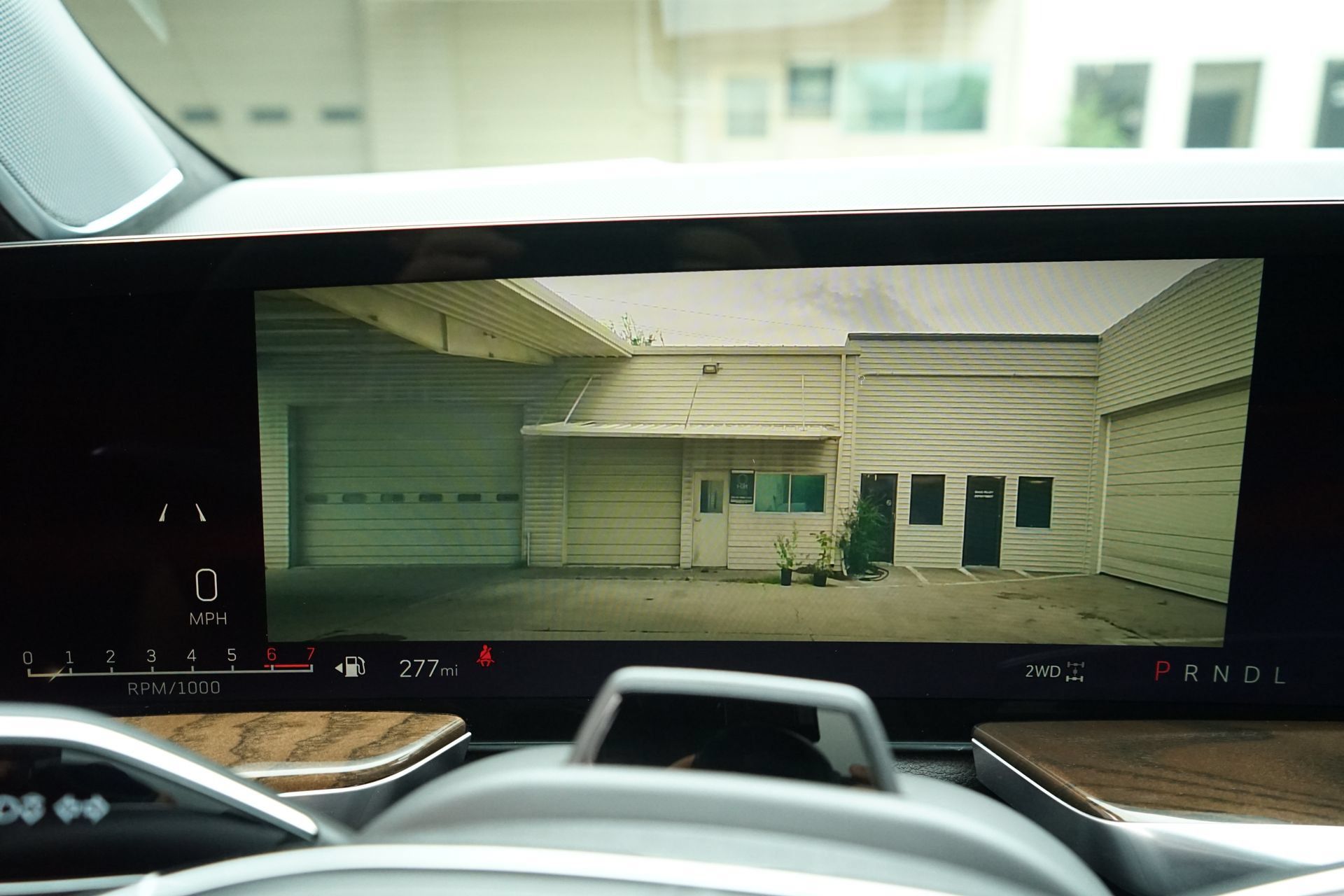 Used 2026 Cadillac Escalade Platinum Sport AWD/4WD image 9