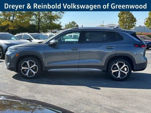 New 2025 Volkswagen Tiguan SE image 4