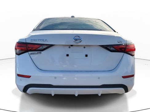 Used 2023 Nissan Sentra SV image 5