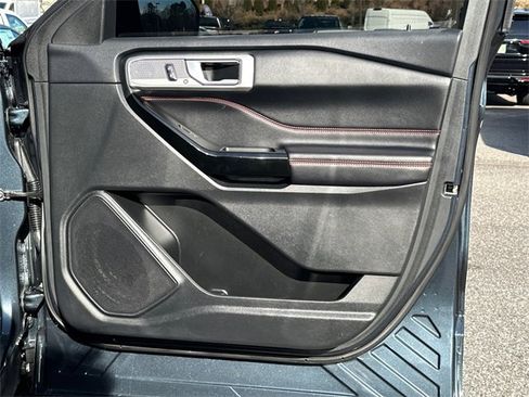 Used 2022 Ford Explorer ST-Line w/ Class IV Trailer Tow Package image 14