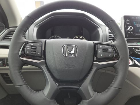 New 2026 Honda Odyssey Elite image 32