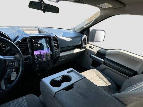 Used 2017 Ford F150 XLT image 23