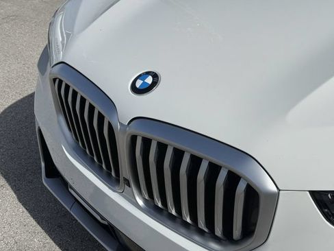 Used 2024 BMW X5 sDrive40i w/ Premium Package RWD image 7