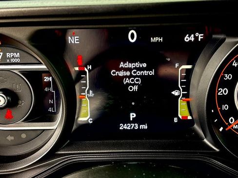 Used 2024 Jeep Wrangler Unlimited Rubicon w/ Safety Group AWD/4WD image 19