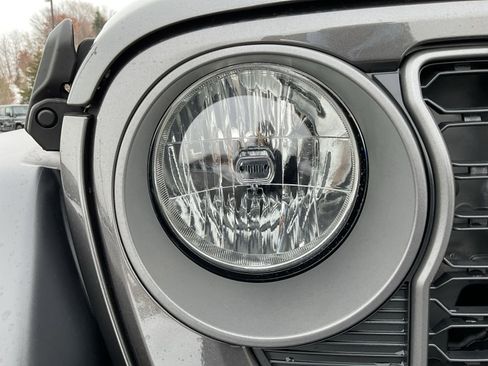 New 2026 Jeep Gladiator Sport AWD/4WD image 28
