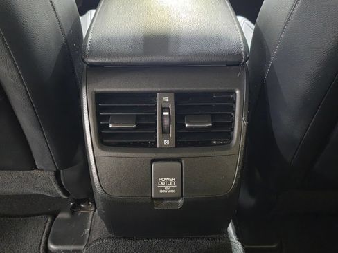 Used 2018 Honda Clarity Touring image 16