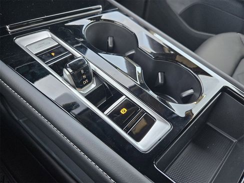 New 2026 Volkswagen Atlas Cross Sport SE image 17