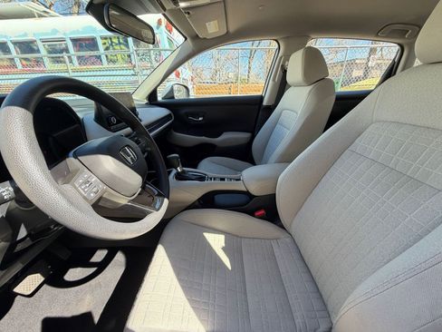 Used 2025 Honda HR-V LX image 24