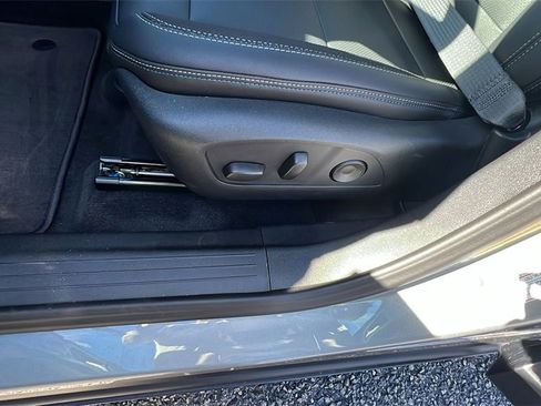 New 2026 Chevrolet Equinox EV LT image 14