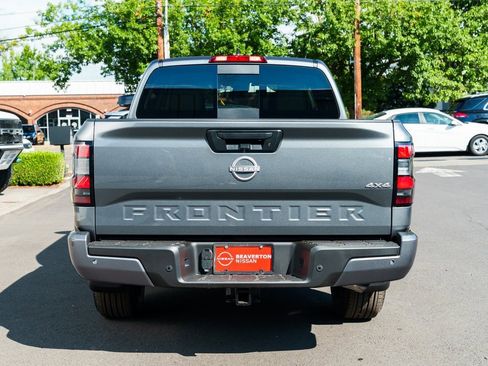 New 2025 Nissan Frontier SV w/ SV Convenience Package image 5