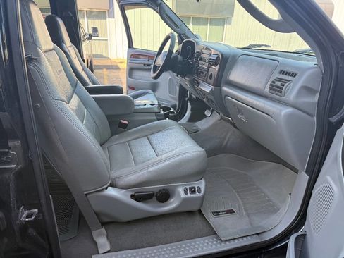 Used 2007 Ford F350 Lariat image 21