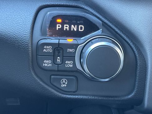 New 2026 RAM 1500 4x4 Crew Cab image 19