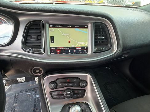 Used 2021 Dodge Challenger R/T w/ Performance Handling Group image 29