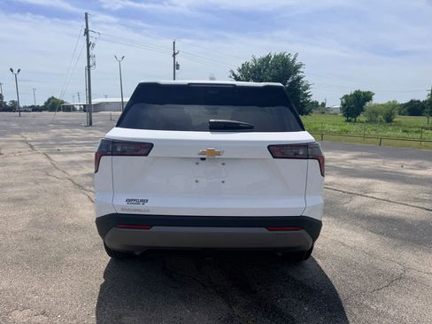 New 2026 Chevrolet Equinox LT w/ Safety and Technology Package FWD image 7