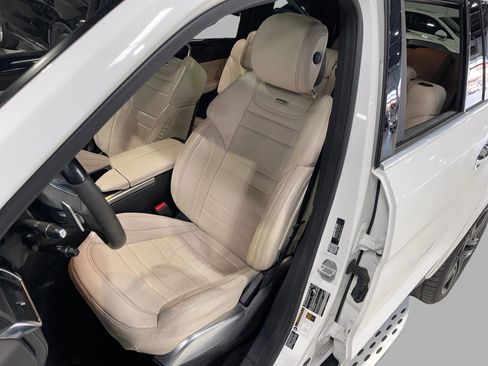 Used 2016 Mercedes-Benz GL 63 AMG 4MATIC w/ Accessory Chrome Package image 23