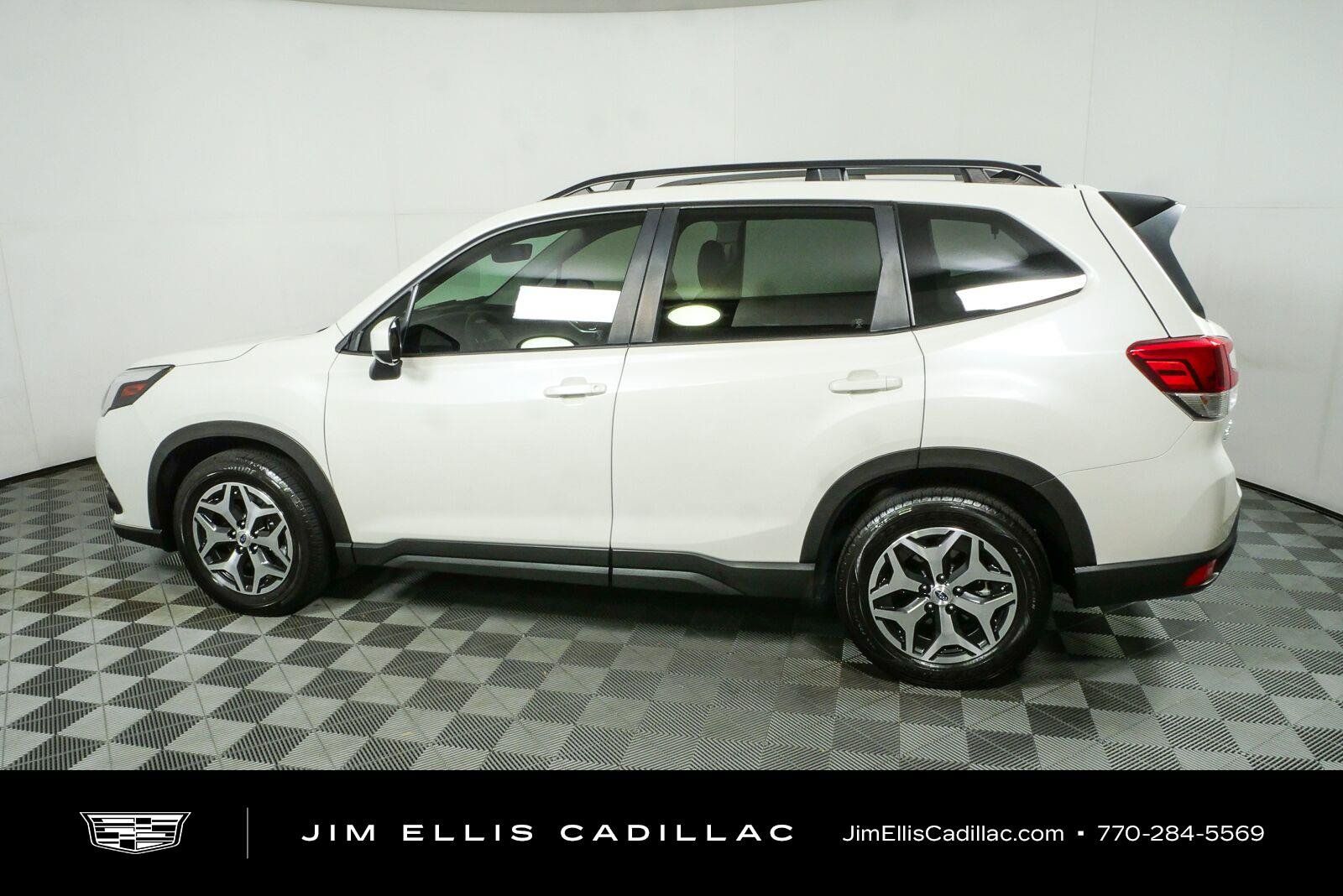 Used 2024 Subaru Forester Premium AWD/4WD image 30