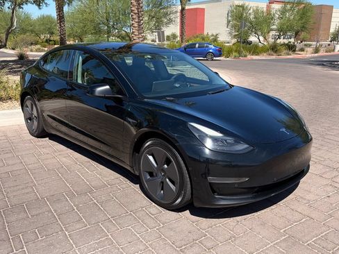 Used 2022 Tesla Model 3 RWD image 1