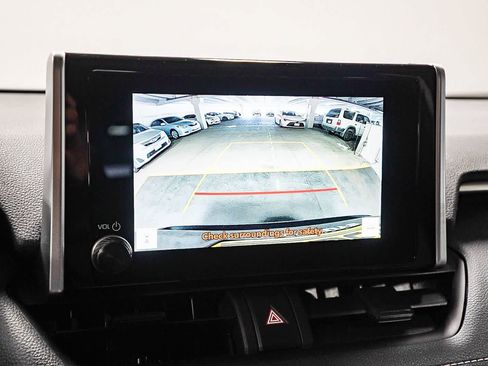 Certified 2024 Toyota RAV4 LE FWD image 27