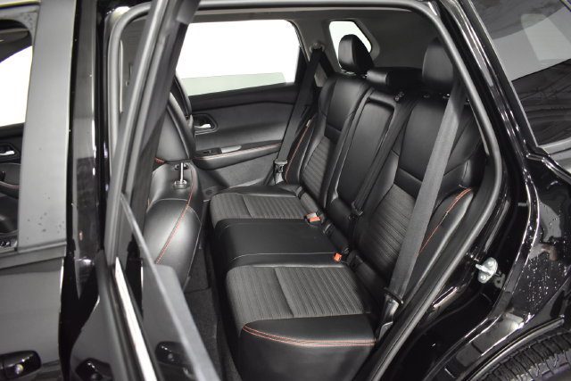 Certified 2025 Nissan Rogue SV AWD/4WD image 28