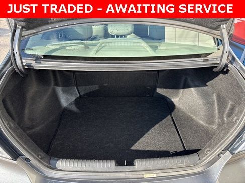 Used 2013 Honda Civic Hybrid Sedan image 9