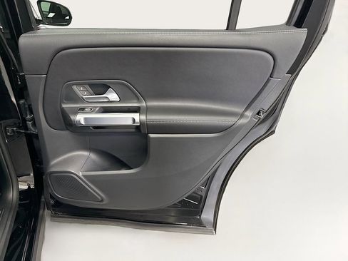 Certified 2025 Mercedes-Benz GLB 250 image 25