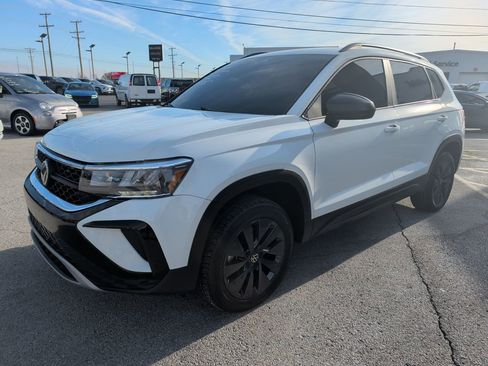 Used 2022 Volkswagen Taos S w/ IQ Drive S Package image 3