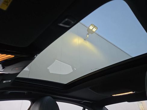 Used 2022 BMW 540i xDrive w/ Premium Package image 30