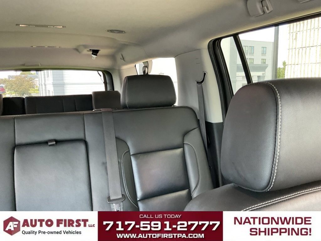 Used 2020 Chevrolet Suburban LT AWD/4WD image 32