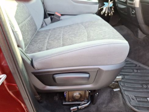 Used 2017 RAM 2500 Big Horn w/ Sport Appearance Group image 33