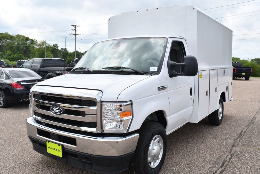 New 2026 Ford E-350 and Econoline 350 Super Duty w/ Power Equipment Group RWD image 2