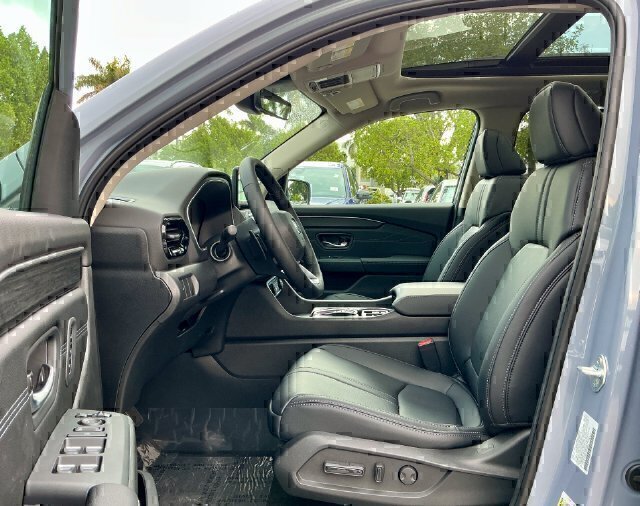 New 2026 Honda Pilot Touring image 9