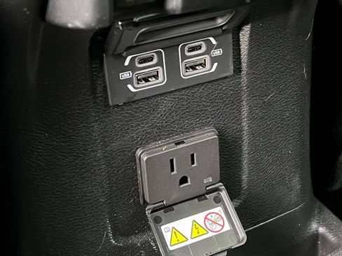 Used 2023 Jeep Wrangler Unlimited Sahara w/ Cold Weather Group image 15