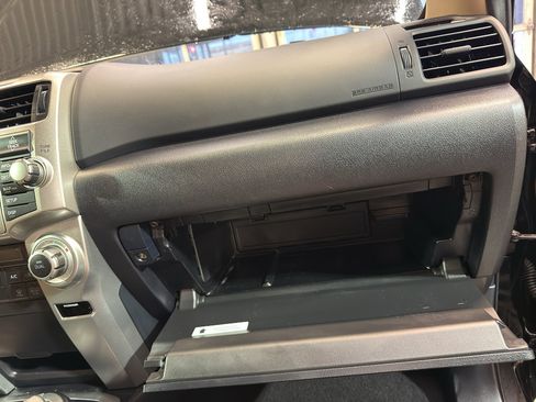 Used 2013 Toyota 4Runner Limited AWD/4WD image 24