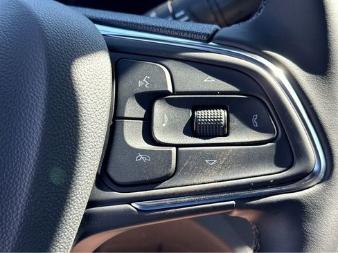 New 2026 Buick Envista Sport Touring w/ Convenience I Package FWD image 17