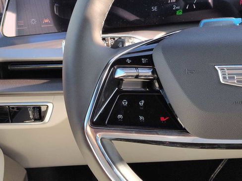 New 2026 Cadillac Vistiq Sport image 15