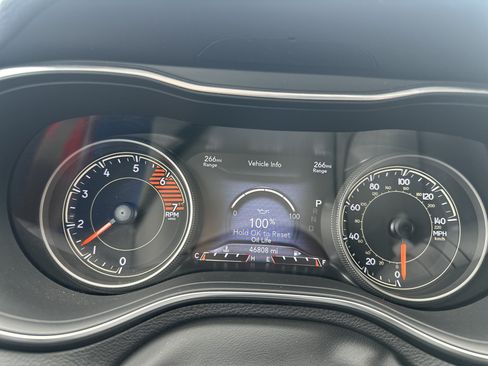 Used 2022 Jeep Cherokee Latitude Lux AWD/4WD image 19