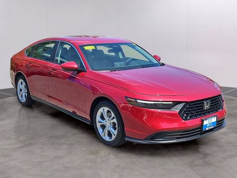 Certified 2024 Honda Accord LX image 3