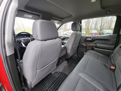Used 2021 GMC Sierra 1500 SLE w/ Preferred Package image 29