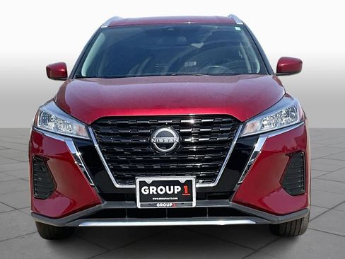 Used 2023 Nissan Kicks SV image 4