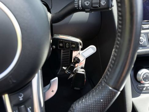 Used 2014 Audi R8 V8 w/ Convenience Package AWD/4WD image 26