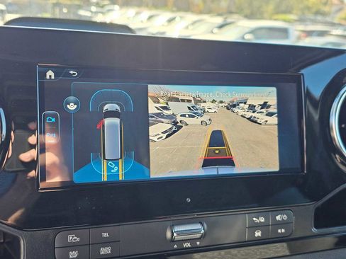 Used 2025 Mercedes-Benz Sprinter 2500 image 26